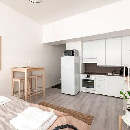 2ndhomes Modern With Location Apartment *