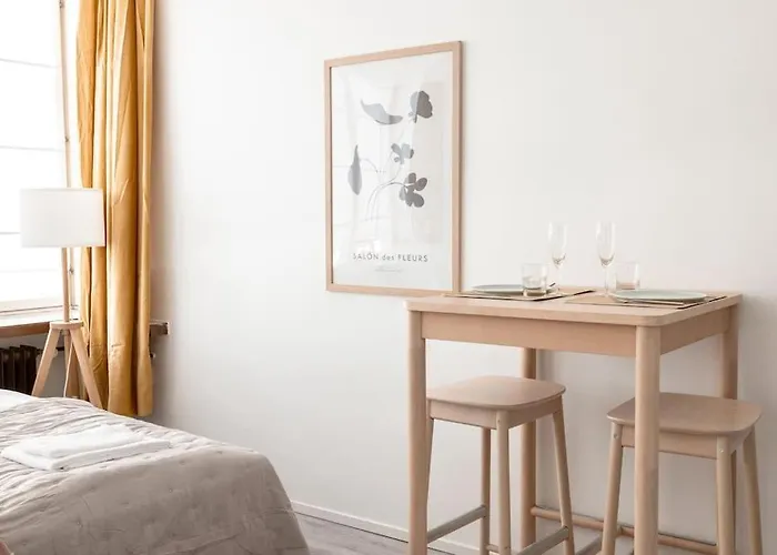 Apartment 2ndhomes Modern With Location *