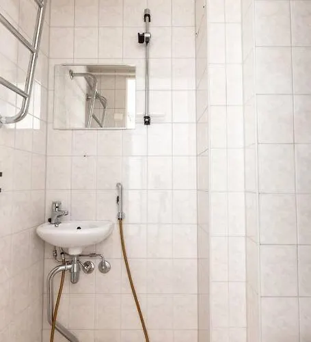 Apartment 2ndhomes Modern With Location *